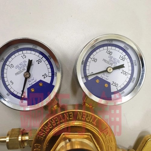 ☆°鋼瓶小舖” 台製精品 TIREN銅製氧氣錶蝶牙式調壓閥 壓力調整器