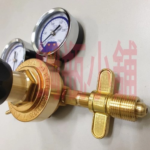 ☆°鋼瓶小舖” 台製精品 TIREN銅製氧氣錶蝶牙式調壓閥 壓力調整器